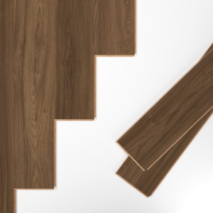 Suelo laminado Faus Prestige S186880 Nogal Noble, elegancia y durabilidad para tus espacios. Ideal para cualquier ambiente.