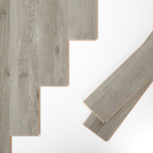 Roble Arena, Suelo laminado Faus Prestige S186903, elegancia y durabilidad para transformar tus espacios con estilo.