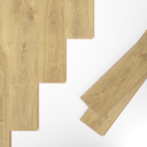 Suelo laminado Faus Prestige Roble Cobre, elegante y duradero, ideal para transformar tus espacios con estilo.
